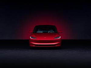 Tesla model 3 Highland - GreenGoing