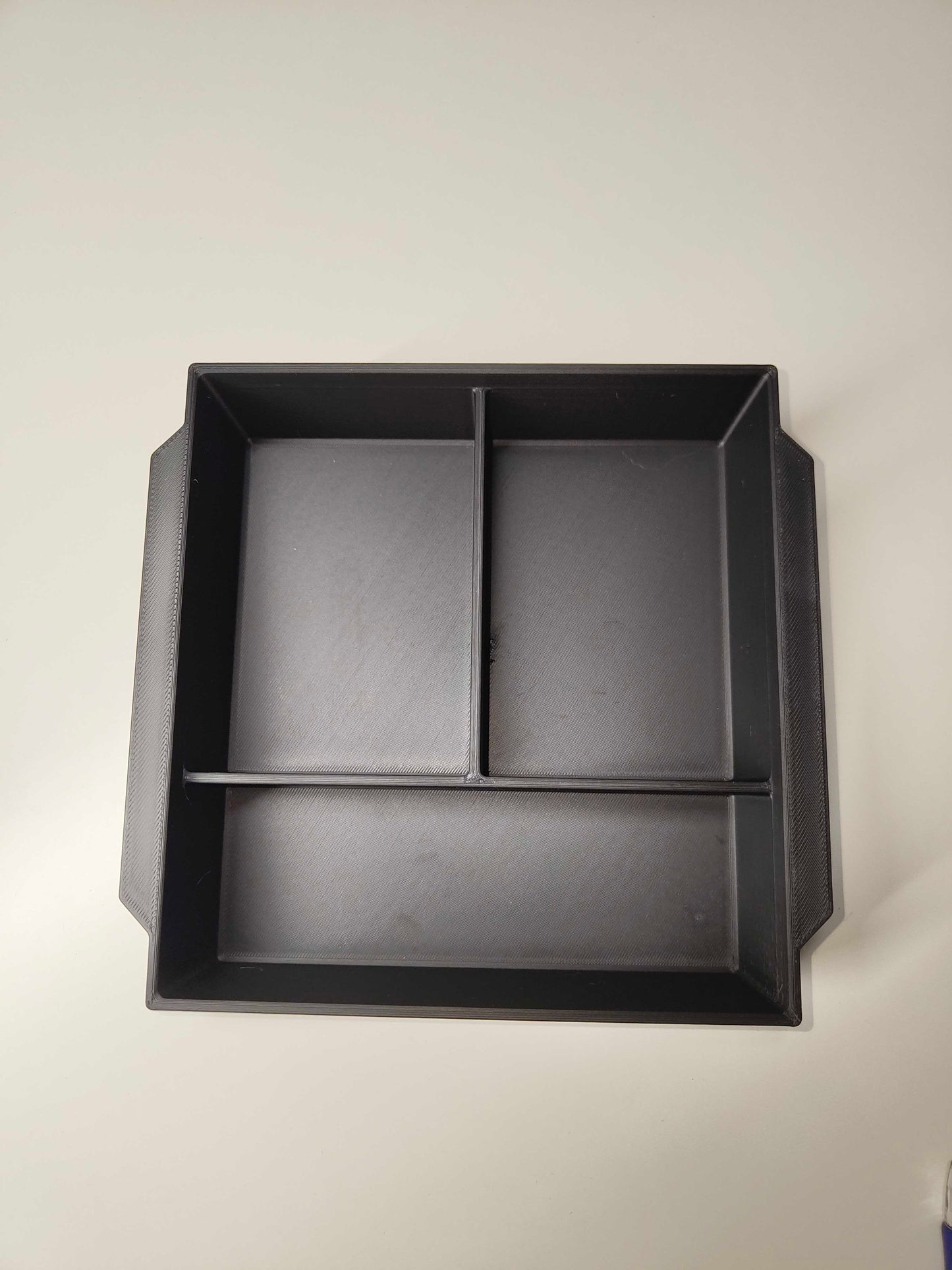 Tesla midter-konsol bakke Highland/Juniper