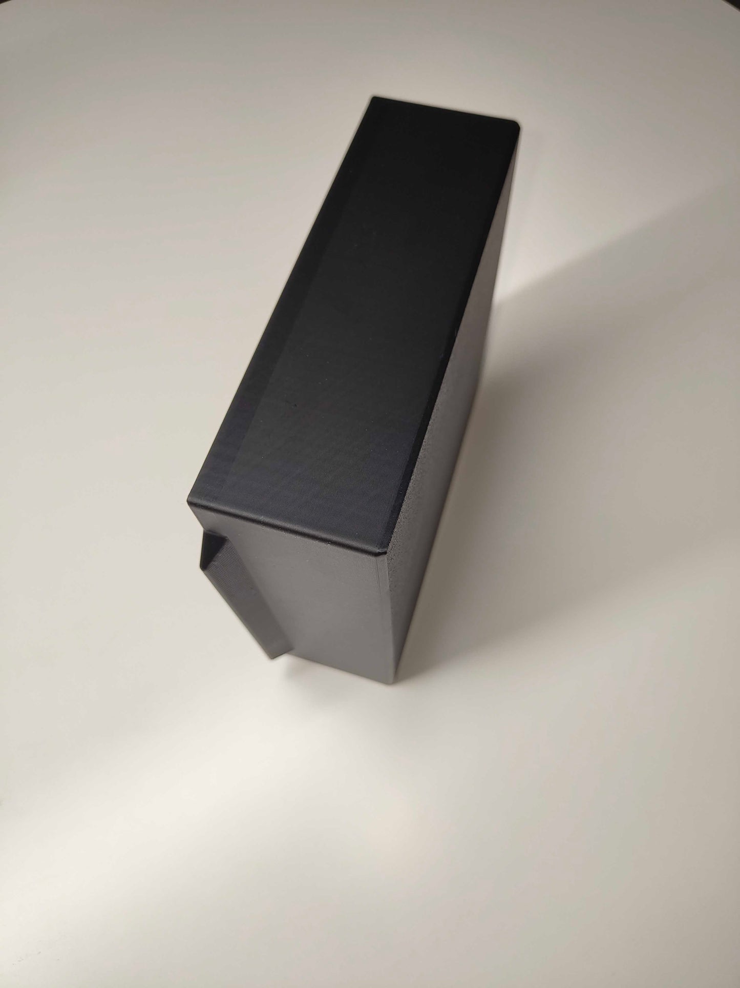 Tesla midter-konsol bakke Highland/Juniper