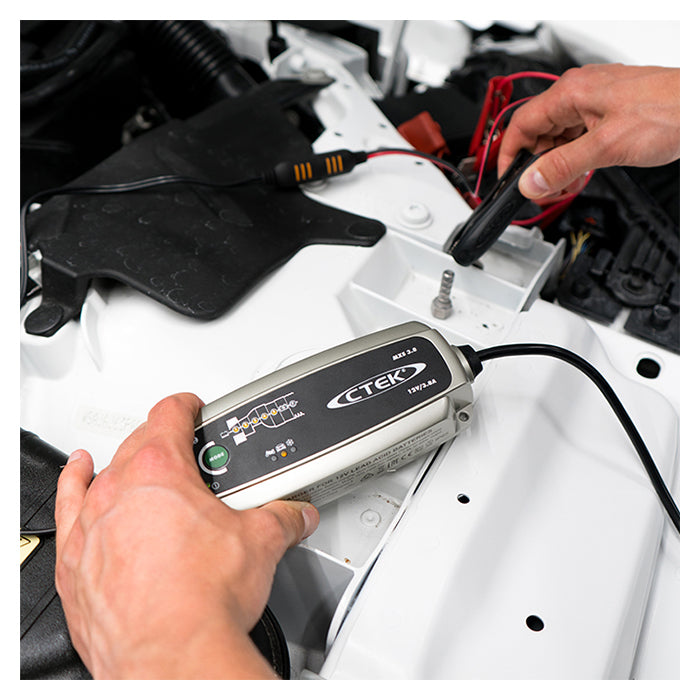Ctek MXS 3.8 Power Kit (9)
