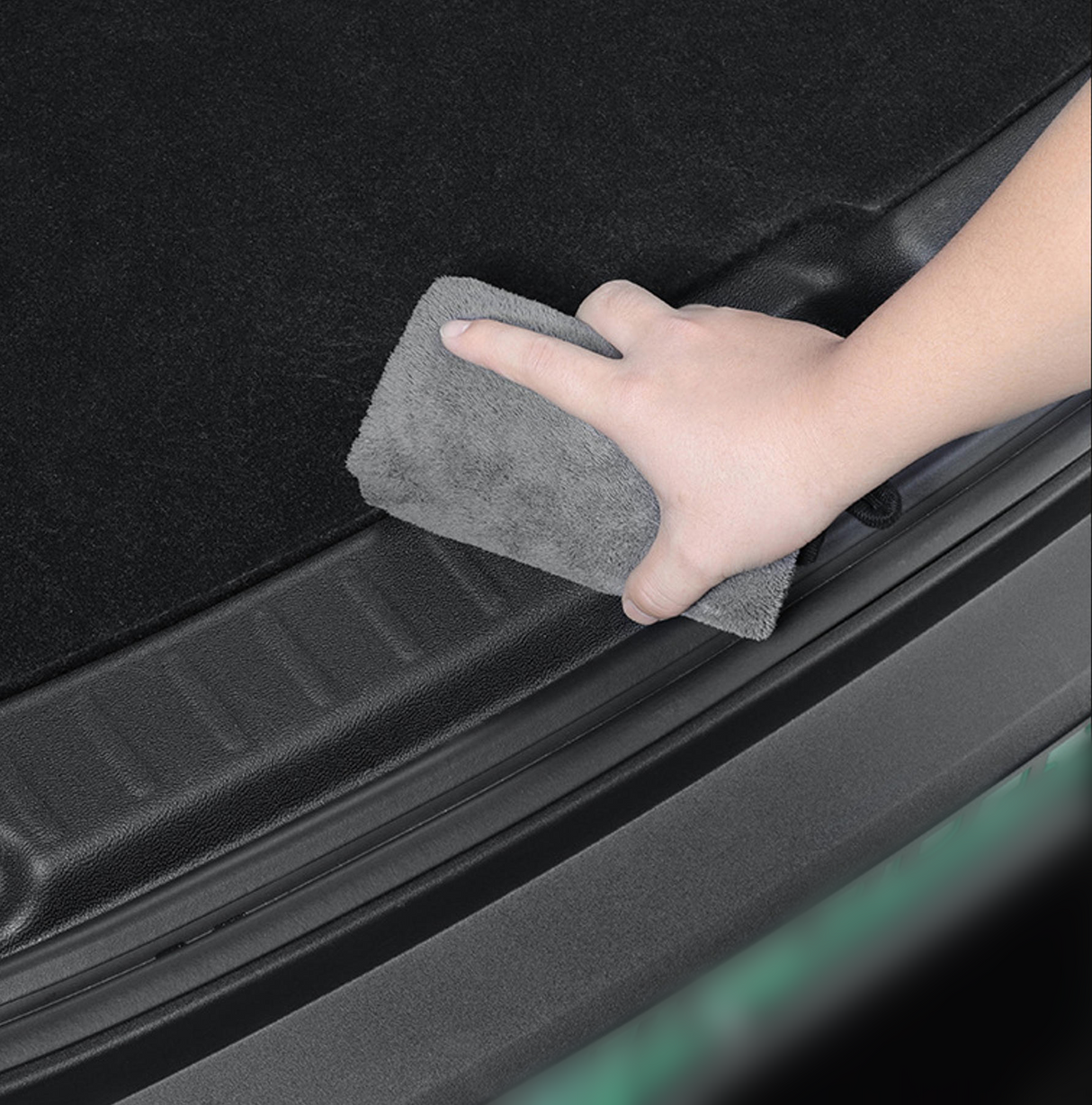 Tesla model Y juniper - Bagkofanger beskytter - sort