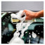 Bilen vaskes med shampoo efter påføring af Glaco QAD